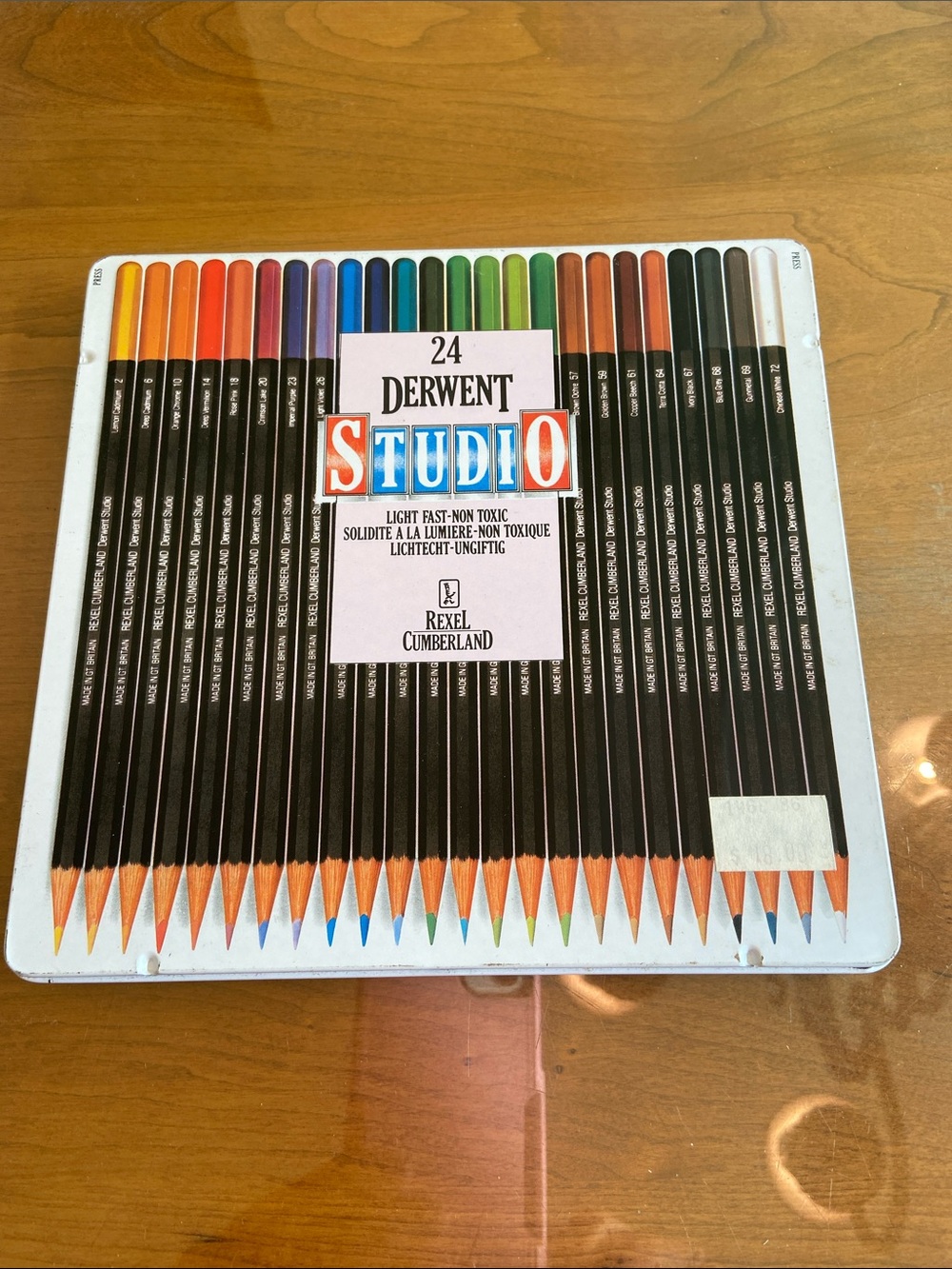 NEW Derwent Studio 24 Colored Pencil Tin Set 32197 Professional Art Drawing.